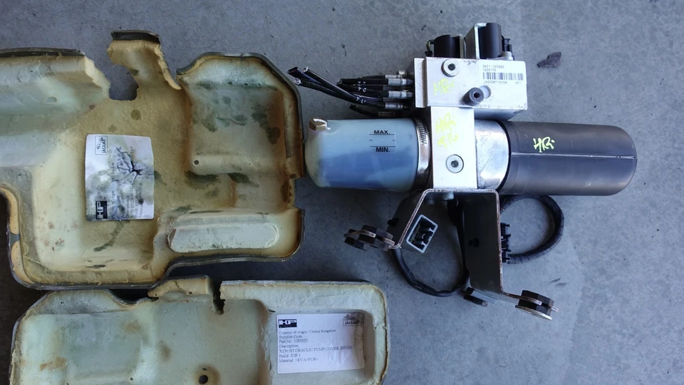 Motor de bomba hidráulica superior convertible Jaguar XK XKR x150 2007 probado OEM Foto 1 de 4