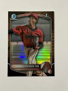 2025 Bowman Ricardo Yan #BCP-31 Chrome Prospects Reptilian Refractor - Imagen 1 de 2