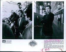 1992 America'S Most Wanted Host John Walsh At Ca Folsom Prison Tv Photo 8X10