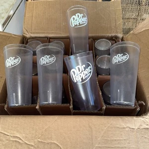 Juego de 80 plásticos Clear Dr Pepper. - Imagen 1 de 2