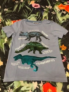 NEW H&M boys sequined t-shirt - 6-8 Y - Picture 1 of 3