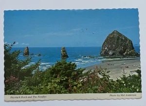 Cartolina Haystack Rock e gli Aghi Oregon Coast Mel Anderson - Foto 1 di 2