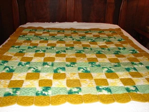 New Handcrafted Crochet Afghan Throw Blanket Miniature Granny Square - Picture 1 of 9