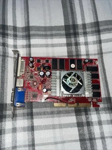 The Palit FX5500 VGA DVI TV OUT 256MB AGP is a graphics card from the early 2000 - Picture 1 of 8