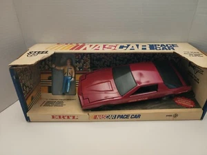 Nascar Pace Car Die-Cast 1/16 ERTL #3571 NEW OLD STOCK - Picture 1 of 10