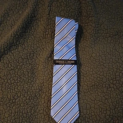 DONALD J. TRUMP - COLECCIÓN FIRMA "Corbata" Foto 1 de 4