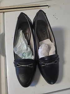 NEW Life Stride Slip-on Navy Blue leather flat loafer w/ a silver buckle Size 9W - Picture 1 of 6