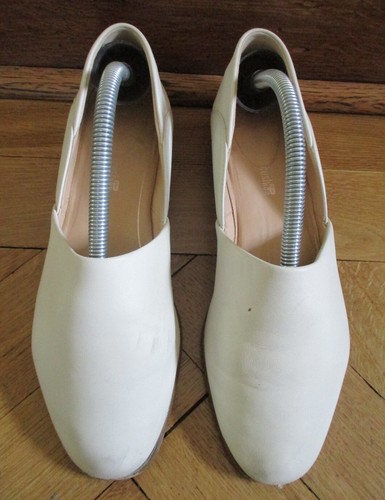 Scarpe slip on Clarks Cushion Plus in pelle panna 4