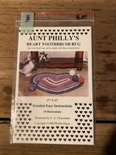 AUNT PHILLY'S • 1986 • Heart Toothbrush Rug Pattern-P682