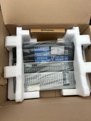 PreSonus StudioLive 32 - Series III (Discontinued) 46x26 - Image 1 of 3