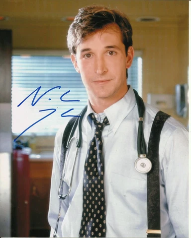 NOAH WYLE SIGNED ER PHOTO UACC 242 Cover