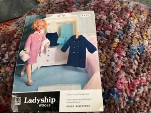 Ladyship vintage knitting pattern 4322. 4 ply 12" doll’s clothes - Picture 1 of 1