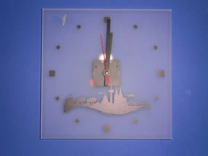 Junghans Quartz Köln Wanduhr Skyline Made in Germany Dom Colonius Kranhäuser - Bild 1 von 6