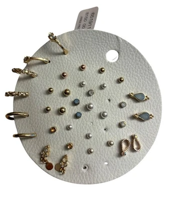 Juego de pendientes Free People Teeny Tiny Mega Stud bonito pastel delicado hada etérea Foto 1 de 3