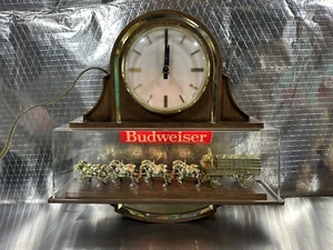 Vintage Budweiser World’s Champion Clydesdale Team Lighted Bar Clock Sign - Picture 1 of 22