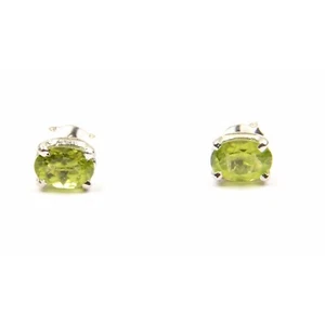 Natural Peridot Earrings Tops 925 Sterling Silver Handmade Jewelry Women Gifted - Picture 1 of 2