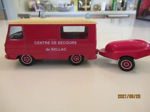 1:43 Solido Peugeot J9 Motorhome & Trailer  - Picture 1 of 4