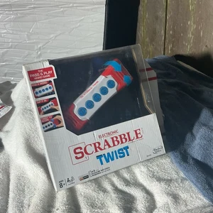 Hasbro Games Scrabble Twist Electronic Family Word Game - Picture 1 of 12