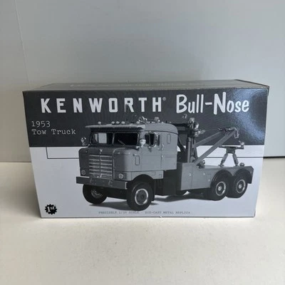 First Gear 1953 Kenworth Bull Nose Tow Truck New York Thruway #19-2605 NIB  - Image 1 of 4