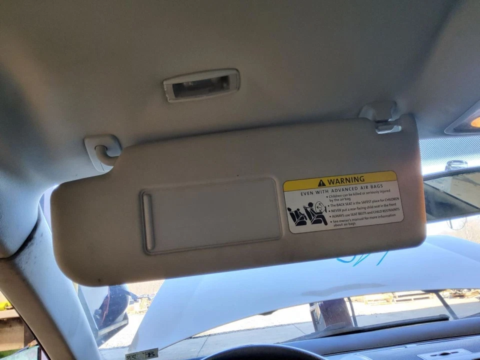 Driver Sun Visor VIN K 8th Digit Sedan Illuminated Fits 07-10 JETTA 566676 Foto 1 de 1