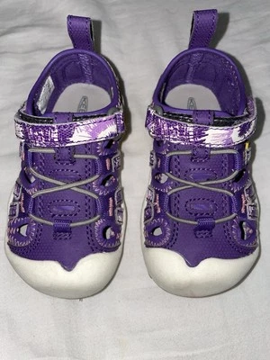 Keen Newport H2 Toddler Size 6 Purple - Image 1 of 4