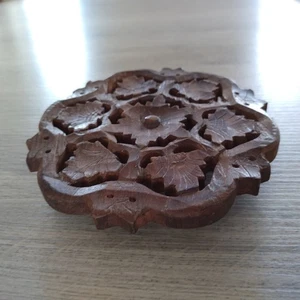 Wooden Trivet Vintage Indian Floral Hand carved Pot or Plant Stand 6 inch dia - Picture 1 of 12