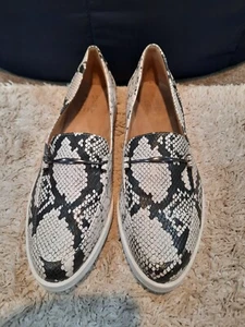 Naturalizer Damen-Flats Alabaster Schlangenmuster Waldläufer Größe 10M - Bild 1 von 9