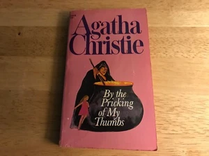 AGATHA CHRISTIE BY THE PRICKLING OF MY THUMBS  PAPERBACK BOOK (POCKET 75419) - Picture 1 of 1