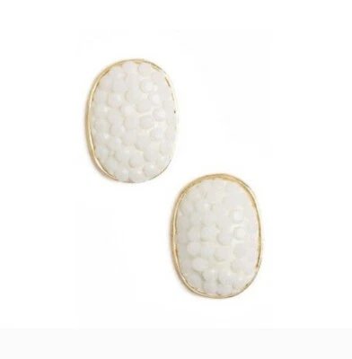 Aretes Kate Spade New York Pave The Way tono dorado cuentas blancas Foto 1 de 4