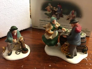 Dept 56 Dickens' Village Series "A GOOD DAY'S CATCH" 2 pc Heritage 58420 w/ Box - Picture 1 of 7