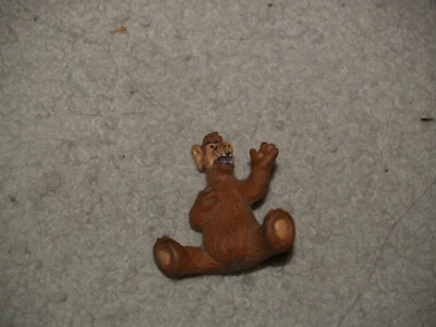 Figura Russ Alien Productions Alf PVC Sentado 2" De Colección 1988 Marrón Ondeando Foto 1 de 4