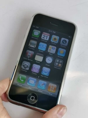 Fully Working Apple iPhone 1st Generation 2G 8GB iOS  Screen defect - Image 1 of 4