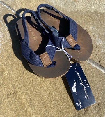 Nuevo con etiquetas Nuevo Tommy Bahama Sandalias de mezclilla azules para niños pequeños Chanclas Talla 6 7 Foto 1 de 4