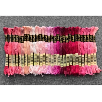 Lote de 30 madejas de hilo de bordar de algodón DMC - tonos de rosa Foto 1 de 3