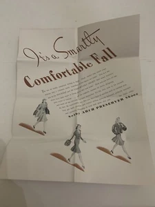 c.1930s-40s Nichols and Green Shoe Store Marshalltown Iowa Fall Preview Brochure - Picture 1 of 3