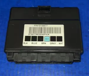 2003 - 06 Tahoe Body Control Module 15136877 Programmed To Your VIN BCM - Picture 1 of 3