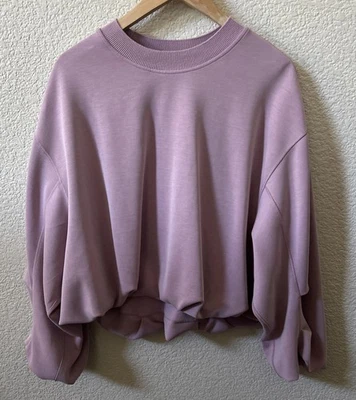 Moletom Lululemon pequeno Softstreme manga volumosa rosa roxo LW3HS3S - Imagem 1 de 4