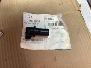 Nos KWB/60-0824-001 SPEED SENSOR GENUINE FREIGHTLINER / KWB60-0824-01 - Picture 1 of 3