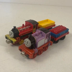 Thomas & Friends Lot of Rosie, Victor, And 2 Cargo Cars With 1 Cargo - Picture 1 of 21