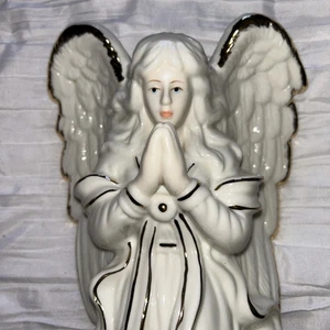 Statuina angelo porcellana mano che prega e bordo oro ottime condizioni 11,5 pollici - Foto 1 di 8