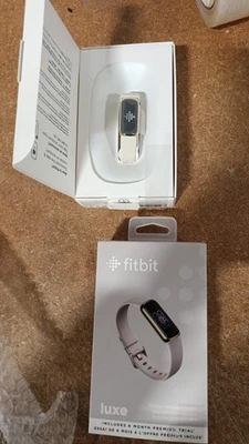Pulseras inteligentes Fitbit luxe rastreadores de carrera monitor de ritmo cardíaco - tallas S y L Foto 1 de 4