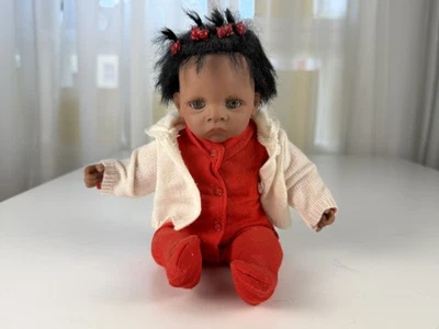 Künstlerpuppe Ashton Drake Gallery Vinyl Puppe 27 cm. Top Zustand - Bild 1 von 3