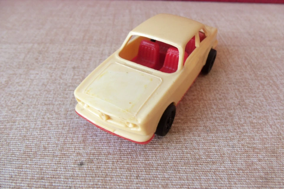 GRISONI  - MODELLO IN PLASTICA SCALA 1/48 A.R. G.T. -  BUONE CONDIZIONI. - Immagine 1 di 1