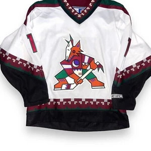 Phoenix Coyotes CCM Hockey Jersey White Blank Canada Air Knit CODY #1 Sz M - Picture 1 of 5