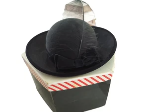 VTG DOESKIN Women's Black Felted Wool Race Hat USA - Picture 1 of 8