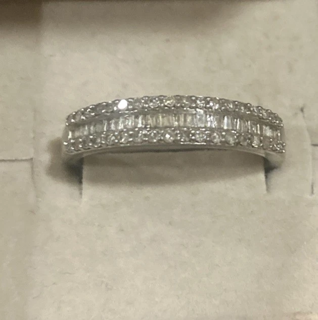 Lujoso anillo de serenidad de diamantes cultivados en laboratorio SI 1,00 quilates en rodio sobre plata 925 Foto 1 de 4