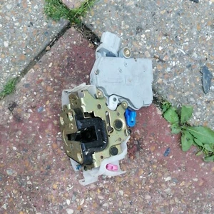 subaru impreza Hawkeye Zentralverriegelungsmodul Tür rechts - Bild 1 von 5