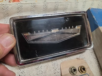 NOS 1964 FORD GALAXIE CUSTOM FUEL DOOR EMBLEM C4Az-62405a36-a FOMOCO - Image 1 of 4