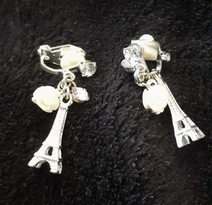 Eiffel Tower Clip On Earrings - Picture 1 of 5