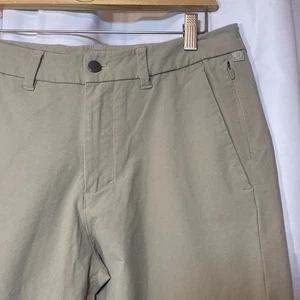 Lululemon Pants Mens 30x32 Beige Commission Slim Fit VersaTwill ABC LM5A73S - Picture 1 of 10